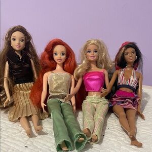 Fashion Dolls Set with Colorful Outfits